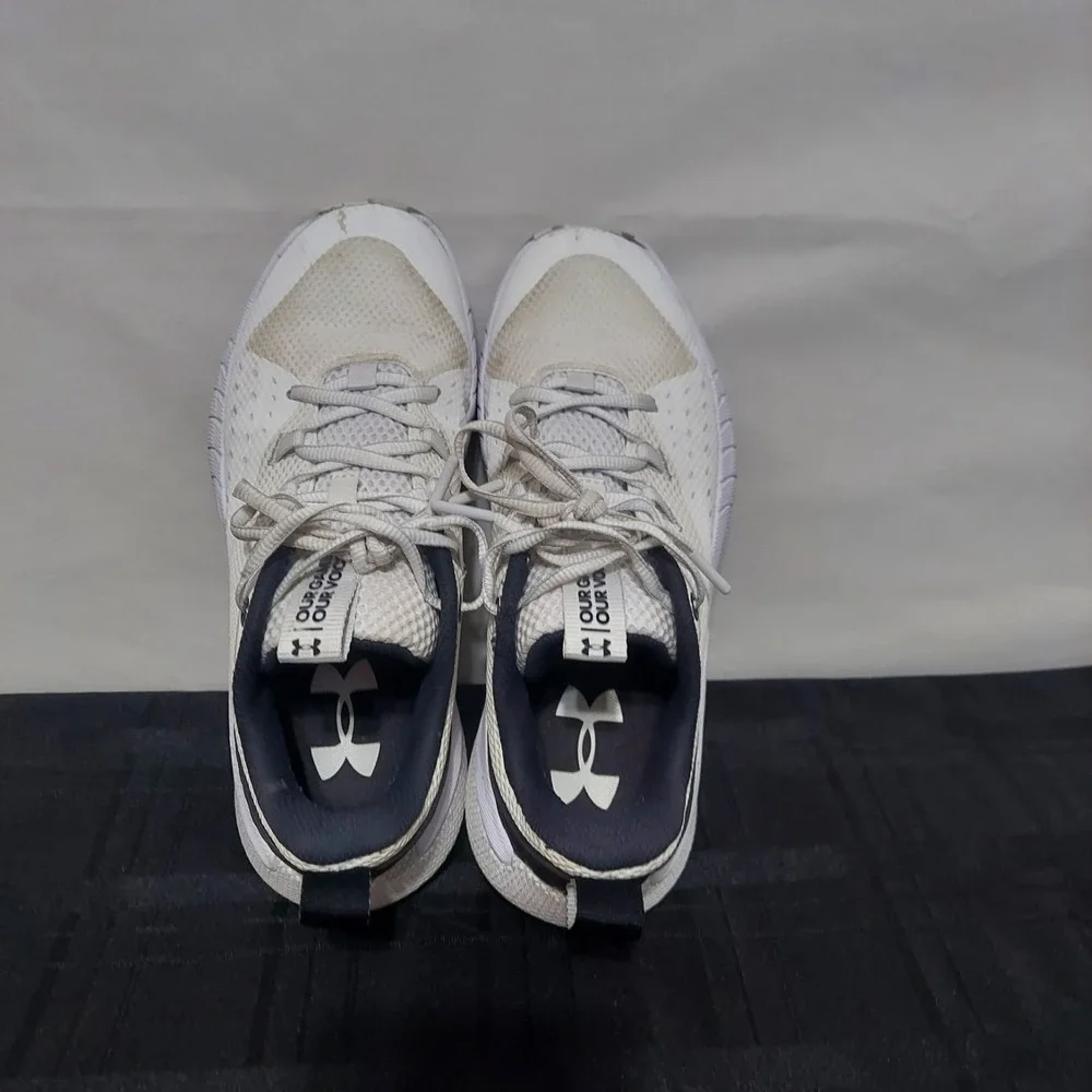 Under Armour HOVR Ascent Basketball White Sneaker‎ Shoes UA 3025680-001 Womens 9